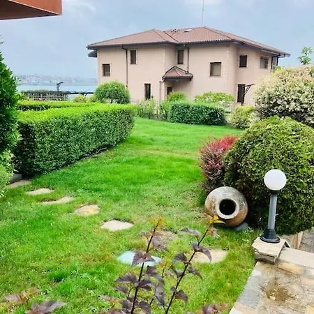 Apartment Wonderful Near The Sea