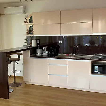 Апартаменты Wonderful Near The Sea