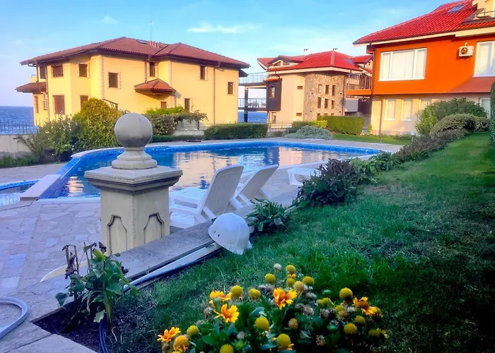 Апартаменты Wonderful Near The Sea *