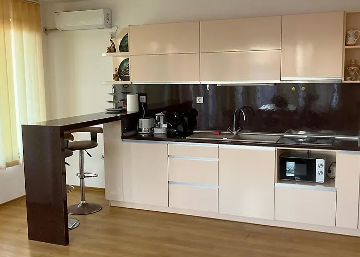 Апартаменты Wonderful Near The Sea